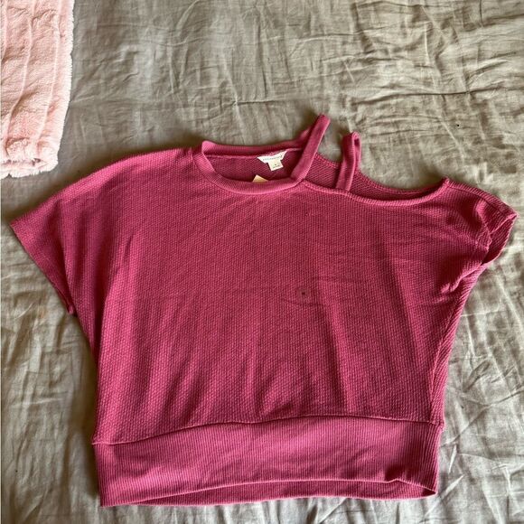 ❄️ Aeropostale LADIES TOP- Size med-NWTS - Picture 1 of 4